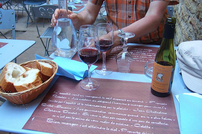 2010-06- (159).JPG - Der Abend klingt - wie fast immer - mit einem preiswerten Menü und einem guten Glas Wein aus